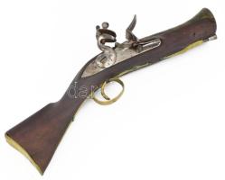 Trombon pisztoly replika. Fa, bronz, fém, korának megfelelő állapotban, h: 35 cm