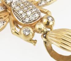 Arany (Au) 14K köves áttört szitakötő medál, jelzett, 5×4,4 cm, bruttó: 5,3 g