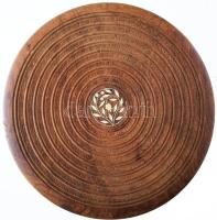 Fa posztamens, berakásokkal, kopással, d: 30 cm