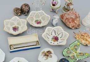 Sokdarabos bolhapiac tétel, közte érdekes darabokkal, változó méretben és állapotban