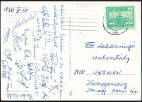 1980 A ZTE labdarúgócsapatának tagjai által aláírt képeslap / Autograph signed postcard of Hungarian football team