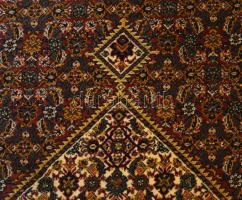 Gépi szövésű iráni stílusú szőnyeg, jó állapotú, cca 200x300 cm CSAK SZEMÉLYES ÁTVÉTEL/ONLY PERSONAL...