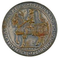 Csehszlovákia 1967. I. Ferdinánd 1541-es évjáratú Schauthaler előlapjának mintájára készült ezüstözött bronz emlékérem, hátoldalán Kelet-Szlovákiai Múzeum Kassán - Kassai aranykincs kiállítása, 1967 szöveg szlovák nyelven (52mm) T:XF patina Czechoslovakia 1967. Ferdinand I silver-plated bronze commemorative medal modeled after the obverse of the Schauthaler of 1541, with East Slovak Museum in Košice - Košice golden treasure exhibition 1967 text in Slovakian language (52mm) C:XF patina