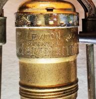 cca 1885 Nesselsdorfer Thonwarenfabrik Adolf Raschka, Moravia, Majolika lámpa. Az arab stílust követ...