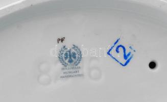 Hollóházi Kutyásnő. Terv.: Némethné Szontágh Éva. Jelzett, kézzel festett, hibátlan, m: 40 cm