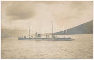 Osztrák-magyar haditengerészeti tengeralattjáró / K.u.K. Kriegsmarine Unterseeboot (U-Boot) / Austro-Hungarian Navy submarine. photo (fl)