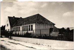 1959 Alsópéterfa, Unterpetersdorf; Strasse. Verlag Foto Egelseer / utca / street