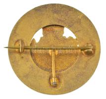 1914. Koronás magyar címer, kétoldalt Magyar és Német Birodalmi nemzeti színeket ábrázoló zománcozot...