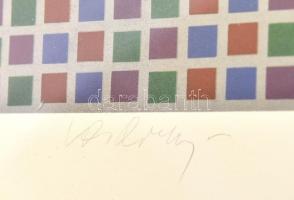 Victor Vasarely (1908-1997): Op-art kompozíció. Ofszet, papír, utólagos (?) jelzéssel. Üvegezett ker...
