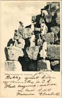 1899 (Vorläufer) Kairó, Piramisok megmászása Egyiptomban / Cairo, Besteigung der Pyramiden / Climbing the pyramids in Egypt, sport (Rb)