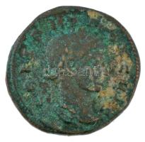 Római Birodalom / Aquileia / Crispus ~321. AE Follis bronz (3,15g) T:XF,VF erős patina Roman Empire / Aquileia / Crispus ~321. AE Follis bronz &quot;CRISPVS NOB CAES / CAESARVM NOSTRORVM - VOT dot V - AQT&quot; (3,15g) C:XF,VF patina RIC VII 69