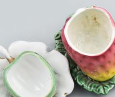 Antik 2 darab gyümölcsmintás fűszerkínáló. Kopással, egyik restaurált, m: 9-11 cm