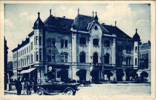 Léva, Levice; Városháza, benzinkút / Mestsky dom / town hall, gas station, automobile