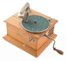 Mignon Soundbox kis méretű gramofon. Működik 22x25x20 cm
