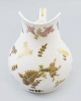 Zsolnay aranyhal mintás kancsó. cca 1885, magastüzű mázakkal festett finomfajansz, aranykontúrozott ...