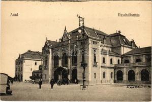 Arad, vasútállomás. Vasúti levelezőlapárusítás 4914. / railway station (kopott sarkak / worn corners)