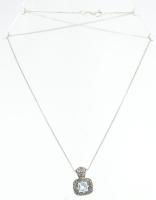 Ezüst (Ag) nyaklánc, gyöngyház és türkinin medállal, jelzett br 4,4 g