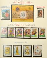 Komplett magyar gyűjtemény az 1988-1996 közötti időszakból, filázva, emlékív specialitásokkal, házi készítésű albumban (169.750)