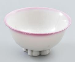 cca 1940-1944, Japán, Katonai szakés csésze. Fősereg. Öblében japán zászlók, pereménél cseresznyevir...