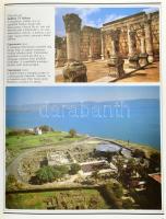 Fr. Godfrey: Egy zarándok a Szentföldön. Herzlia, é. n., Palphot. Kiadói papírkötésben, erősen laza ...