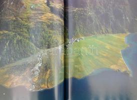 The Best of Switzerland. / Bild der Schweiz. Szerk.: Robert C. Bachmann. H.n., 1985, Orbitex. Képekk...