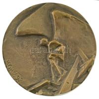 Vígh Tamás (1926-2010) 1992. Angyal romokon egyoldalas bronz emlékplakett (90mm) T:UNC