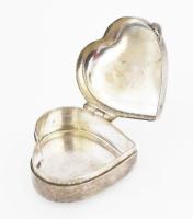 Ezüst (Ag) gyógyszeres dobozka szív alakú 3x2 cm jelzett 7,81 g