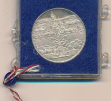 DN "Budapest Hilton" jelzetlen Ag emlékérem plombált ÁPV tokban (~12,50/0.640/32mm) T:PP p...