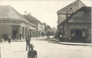 Léva with the shop of Jakab Weil and  the pub of Ödön Klain