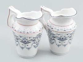 2 darab antik kávéházi tejkiöntő. Masszába nyomott jelzéssel, kopással, m: 10,5 cm