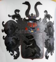 KPM porcelán bögre, címeres, aranyozott. XIX. sz vége. Kis kopással 9 cm