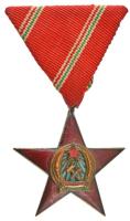 1949. "A Magyar Népköztársasági Érdemérem bronz fokozata" zománcozott bronz kitüntetés mellszalaggal T:XF kis zománchiba Hungary 1949. "Medal of Merit of the Hungarian Peoples Republic Bronze class" enamelled bronze decoration on ribbon C:XF small enamel error NMK 536.