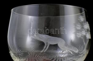 Vadászpohár szett, csiszolt állatmintákkal, jelzés nélkül, hibátlan, m: 13 cm