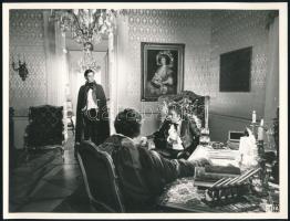 1971 ,,Goya" című film egy jelenete, 1 db vintage produkciós filmfotó, ezüst zselatinos fotópapíron, Pánczél György (1920-?) filmtörténész hagyatékából (film- és színházifotó gyűjteményéből), 18x24 cm