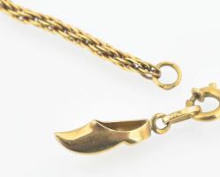 14K arany (Au) fonott karlánc, cipős medállal 21 cm, 4,3 g