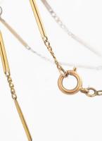 14K arany (Au) arany nyaklánc pálcikás és láncos, egy szem sérült, 51 cm, 9 g