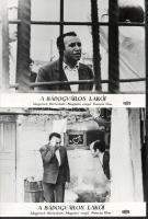 cca 1979 előtti ,,A bádogváros lakói" című francia film jelenetei és szereplői, 11 db vintage produkciós filmfotó (vitrinfotó, lobbyfotó) ezüst zselatinos fotópapíron, a használatból eredő (esetleges) kisebb hibákkal, 18x24 cm