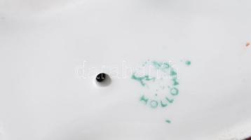 Hollóházi németjuhász kutya. Kopott, jelzett, h: 20,5 cm