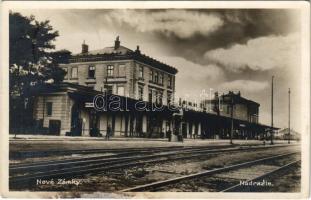 Érsekújvár, Nové Zámky; Nádrazie / vasútállomás / railway station (fl)