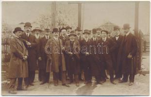 Berethalom, Birthälm, Biertan; férfiak csoportja / group of men. photo