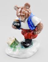 Herendi mézet cipelő medve, kézzel festett, jelzett, hibátlan, m: 14 cm