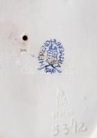 Herendi mézet cipelő medve, kézzel festett, jelzett, hibátlan, m: 14 cm