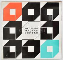 Modern Magyar Képtár Pécs. Az állandó kiállítás vezetője 1973. Szerk.: Romváry Ferenc. A Janus Pannonius Múzeum művészeti kiadványai 15. Pécs, 1973., Janus Pannonius Múzeum. Gazdag képanyaggal illusztrált, közte Csontváry Kosztka Tivadar, Mednyánszky László, Gulácsy Lajos, Rippl Rónai József, Kernstok Károly, Czóbel Béla, Bortnyik Sándor, Kassák Lajos, Derkovits Gyula, Márffy Ödön, Szőnyi István, Vaszary János, Kádár Béla, Berény Róbert, Anna Margit, Korniss Dezső, Martyn Ferenc, Deim Pál, Bálint Endre, Fajó János, Bak Imre, Nádler István, Keserü Ilona, Hantai Simon és mások munkáival illusztrált. Kiadói papírkötés.