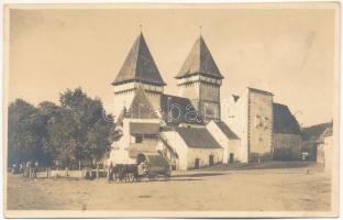 Lesses, Schönberg, Sulumberg, Dealu Frumos (Szeben); Cetatea bisericei din Dealu frumos / Die Kirchenburg von Schönberg / Evangélikus vártemplom / Lutheran castle church. Foto orig. J. Fischer (vágott / cut)