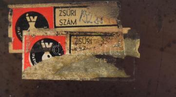 Iparművészeti hasábváza, címkével jelzett, kopással, m: 21 cm