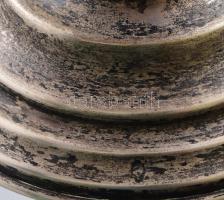 Kristály váza, kék pácolással, ezüst (Ag) talpazattal, jelzett, kis kopással, m: 18 cm