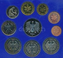 NSZK 1984F 1pf-5M (10xklf) forgalmi sor kissé karcos műanyag dísztokban T:PP FRG 1984F 1 Pfennig - 5...