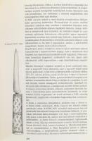 Dienes István et al.: Uráli népek. Nyelvrokonaink kultúrája és hagyományai. Szerk.: Hajdú Péter. Bp....