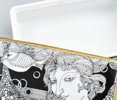 Hollóházi Szász Endre által tervezett mintával díszített bonbonier. Matricás, jelzett, kis kopással,...