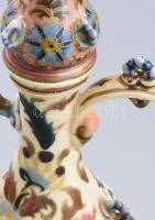 Zsolnay perzsa mintás kiöntő. Benyomott Zsolnay Pécs jelzéssel, 1288-as formaszám. Kézzel festett, j...